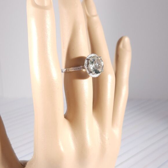 Green Amethyst 2.4 Carats Ring Size 7 - Picture 7 of 10